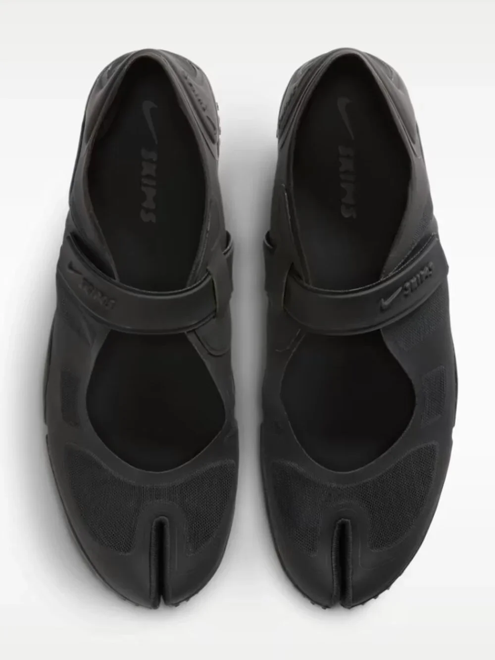 NEW IN BOX Nike Skims Rift Mesh Shoes Black 8.5